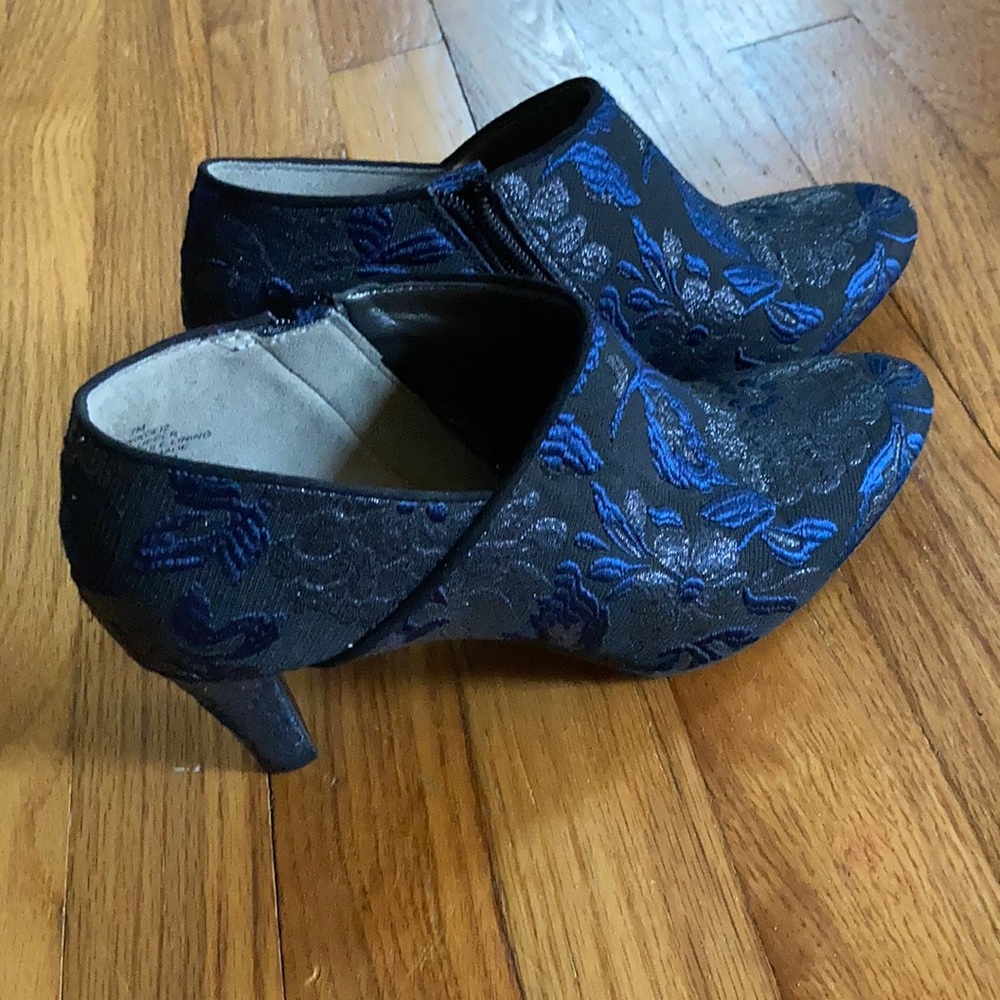 Bandolino - High heel ankle booties